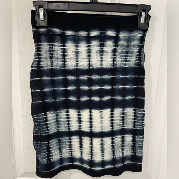 BCBGMaxAzria Blue Black Tye Dye Bodycon Bandage Skirt Women’s Size S (Tagged L) - Picture 2 of 5